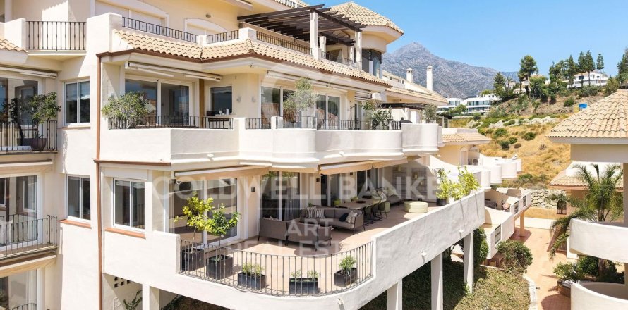 Duplex a Marbella, Malaga, Spagna 4 camere da letto, 232 mq. N° 158170
