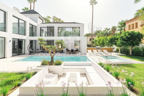 Villa for sale in Marbella, Malaga, Spain 4 bedrooms, 360 sq.m. No. 158171 - photo 2