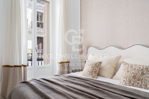 Apartament w Madrid, Hiszpania 3 sypialnie, 226 mkw. nr 158167 – zdjęcie 13