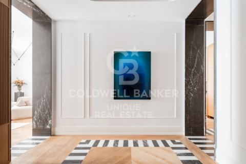 Apartament w Madrid, Hiszpania 3 sypialnie, 226 mkw. nr 158167 – zdjęcie 5