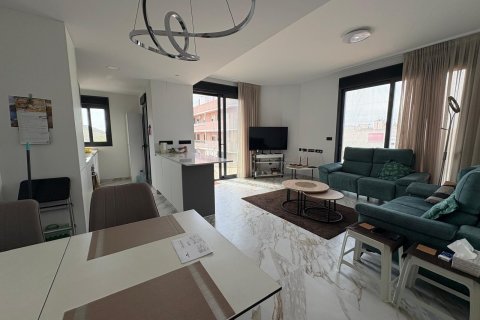 Продажа пентхауса в Гуардамар-дель-Сегура, Аликанте, Испания 3 спальни, 100м2 №182129 - фото 23