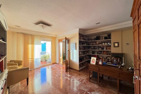 Apartamento en venta en Torrevieja, Alicante, España 4 dormitorios, 256 m2 No. 147730 - foto 17