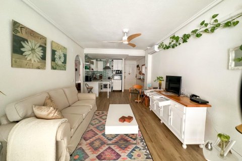 Huoneisto myytävänä Torrevieja, Alicante, Espanja, 2 makuuhuonetta, 64 m2 No. 164913 - kuva 20