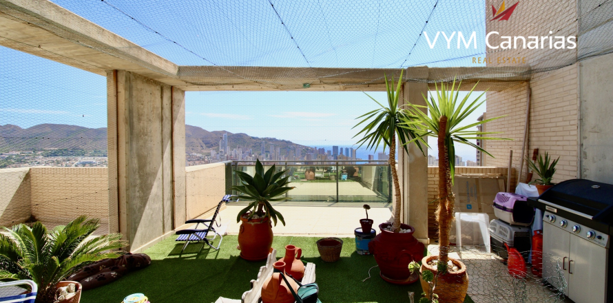 Apartment in Benidorm, Alicante, Spain 2 bedrooms, 70 sq.m. No. 166266