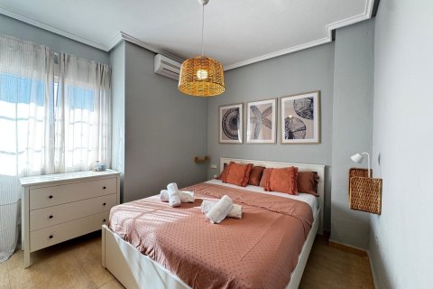 Penthouse w Torrevieja, Alicante, Hiszpania 2 sypialnie, 79 mkw. nr 143911 – zdjęcie 30