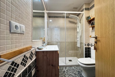 Penthouse w Torrevieja, Alicante, Hiszpania 2 sypialnie, 79 mkw. nr 143911 – zdjęcie 17