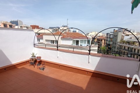 Продажа пентхауса в Мадрид, Испания 3 спальни, 142м2 №187799 - фото 7