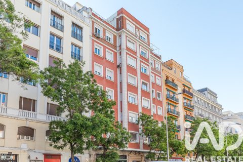 Продажа квартиры в Мадрид, Испания 4 спальни, 164м2 №187832 - фото 1
