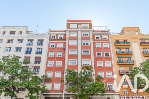 Продажа квартиры в Мадрид, Испания 4 спальни, 164м2 №187832 - фото 3
