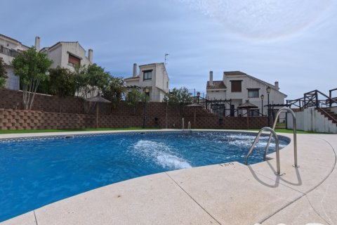 House for sale in El Ronquillo, Seville, Spain 1 bedroom, 65 sq.m. No. 184945 - photo 15