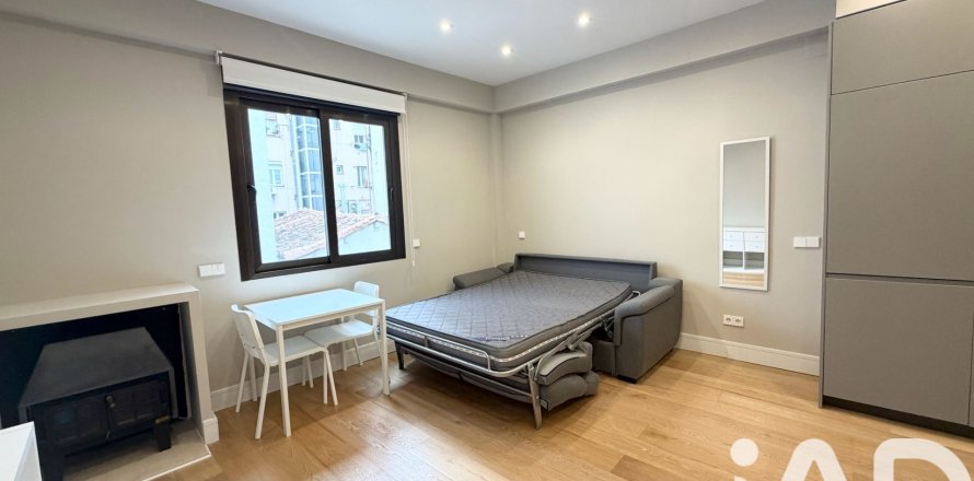 Apartment à Madrid, Espagne 43 m2 No. 187985