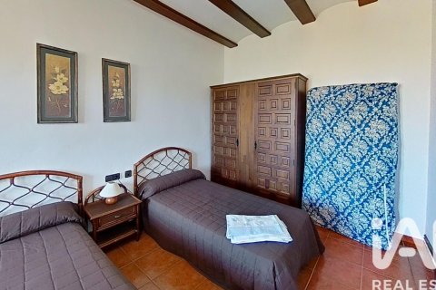 Parcela en venta en Albacete, España 7400000 m2 No. 187982 - foto 8