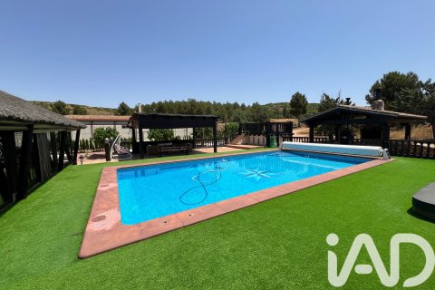 Parcela en venta en Albacete, España 7400000 m2 No. 187982 - foto 21