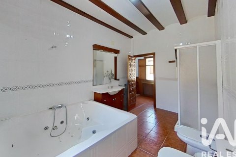 Parcela en venta en Albacete, España 7400000 m2 No. 187982 - foto 17