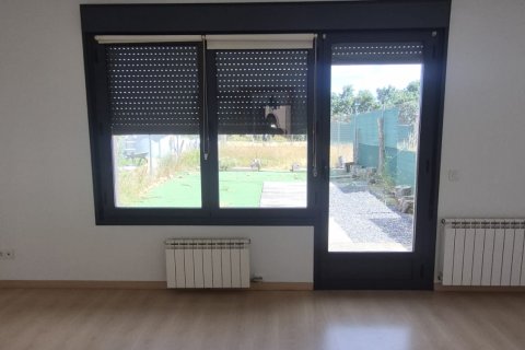Townhouse for sale in Garrafe de Torio, Leon, Spain 4 bedrooms, 158 sq.m. No. 187986 - photo 15