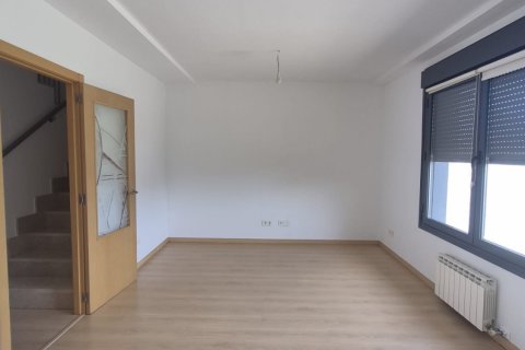 Townhouse for sale in Garrafe de Torio, Leon, Spain 4 bedrooms, 158 sq.m. No. 187986 - photo 20