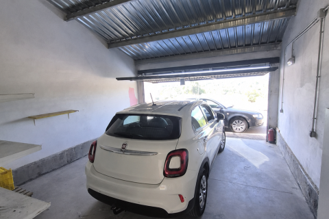 Townhouse for sale in Garrafe de Torio, Leon, Spain 4 bedrooms, 158 sq.m. No. 187986 - photo 3