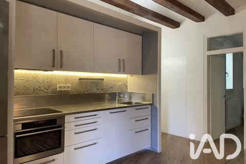 Apartment à vendre à Barcelona, Espagne, 2 chambres, 88 m2 No. 187987 - photo 15