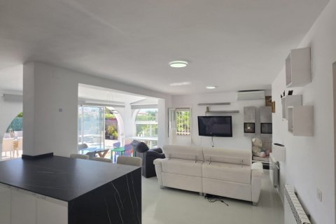 Продажа дома в Л'Аметлья-де-Мар, Таррагона, Испания 4 спальни, 160м2 №187765 - фото 4