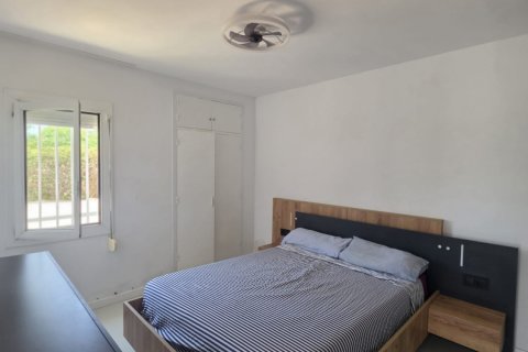 Продажа дома в Л'Аметлья-де-Мар, Таррагона, Испания 4 спальни, 160м2 №187765 - фото 16