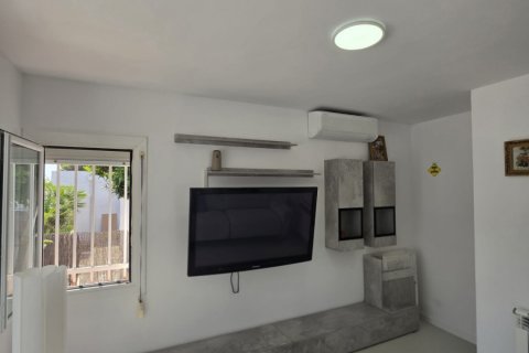 Продажа дома в Л'Аметлья-де-Мар, Таррагона, Испания 4 спальни, 160м2 №187765 - фото 8