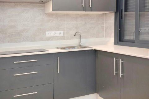 Продажа квартиры в Севилья, Испания 1 спальня, 39м2 №187766 - фото 29