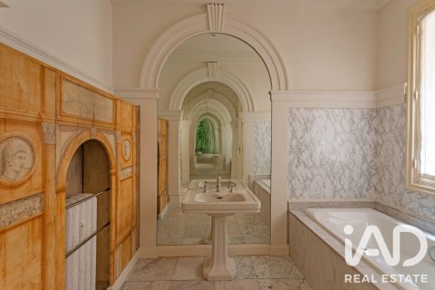 Продажа квартиры в Мадрид, Испания 3 спальни, 246м2 №187763 - фото 23