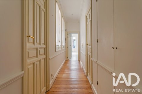 Продажа квартиры в Мадрид, Испания 3 спальни, 246м2 №187763 - фото 25