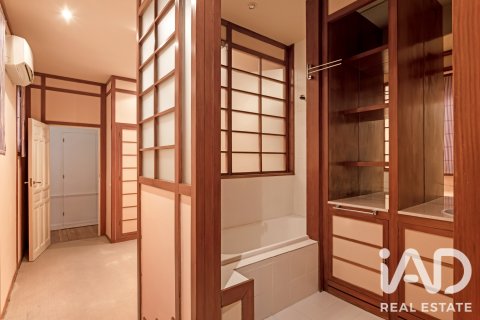 Продажа квартиры в Мадрид, Испания 3 спальни, 246м2 №187763 - фото 29