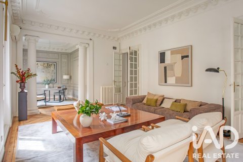 Продажа квартиры в Мадрид, Испания 3 спальни, 246м2 №187763 - фото 11