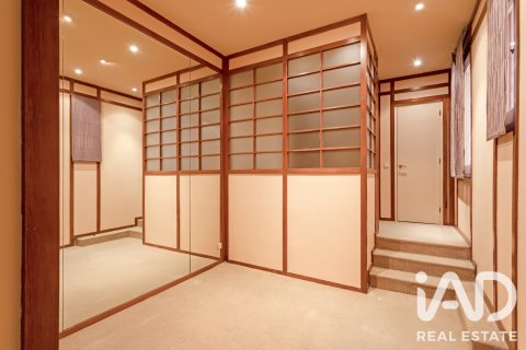 Продажа квартиры в Мадрид, Испания 3 спальни, 246м2 №187763 - фото 26