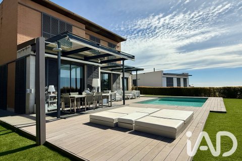 Продажа дома в Сан-Висенс де Монтальт, Барселона, Испания 5 спален, 244м2 №187762 - фото 3