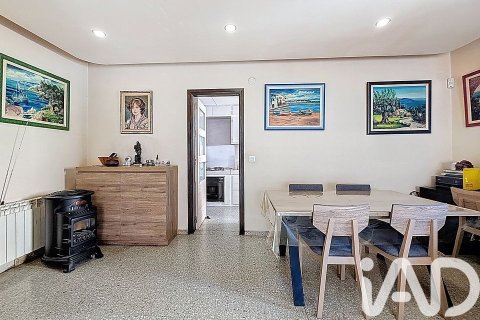 Lägenhet till salu i Sabadell, Barcelona, Spanien 3 sovrum, 110 kvm. Nr. 172931 - foto 8