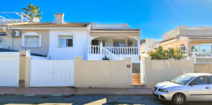 Villa a Ciudad Quesada, Alicante, Spagna 2 camere da letto, 75 mq. N° 155763