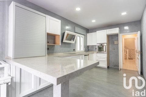 Продажа дома в Мадрид, Испания 5 спален, 555м2 №153572 - фото 8