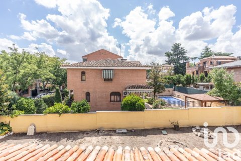 Продажа дома в Мадрид, Испания 5 спален, 555м2 №153572 - фото 26