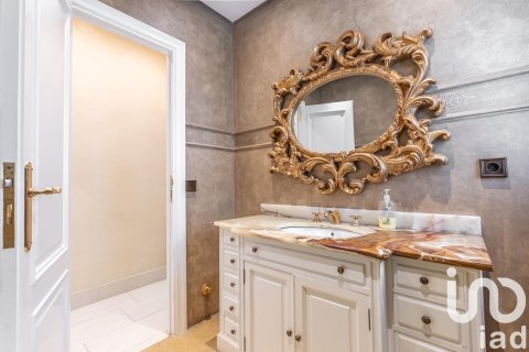 Продажа дома в Мадрид, Испания 5 спален, 555м2 №153572 - фото 12