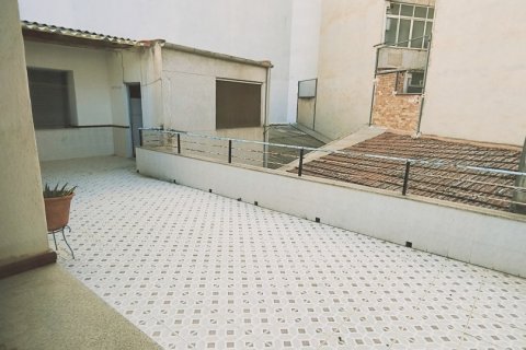 Hus till salu i Monovar, Alicante, Spanien 4 sovrum, 800 kvm. Nr. 153569 - foto 7