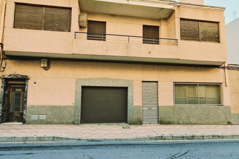 Hus till salu i Monovar, Alicante, Spanien 4 sovrum, 800 kvm. Nr. 153569 - foto 23