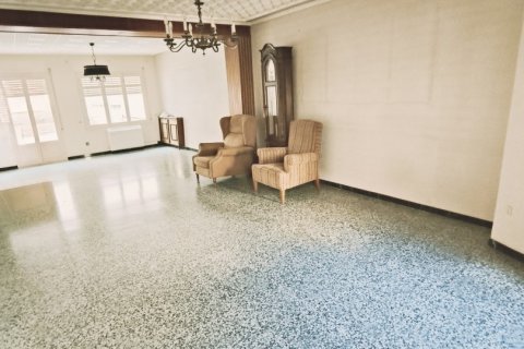 Hus till salu i Monovar, Alicante, Spanien 4 sovrum, 800 kvm. Nr. 153569 - foto 9