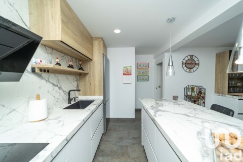 Lägenhet till salu i Leon, Spanien 4 sovrum, 220 kvm. Nr. 153568 - foto 2