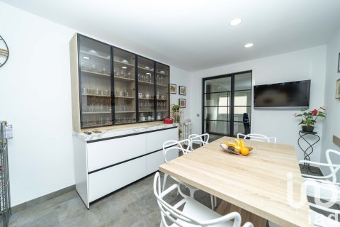 Lägenhet till salu i Leon, Spanien 4 sovrum, 220 kvm. Nr. 153568 - foto 10