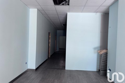 Proprietà commerciale in vendita a Leon, Spagna 153 mq. N° 153573 - foto 3