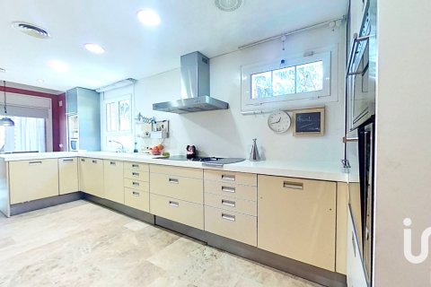 Talo myytävänä Salou, Tarragona, Espanja, 5 makuuhuonetta, 653 m2 No. 153574 - kuva 13