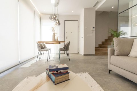 Villa in vendita a Pilar de la Horadada, Alicante, Spagna 3 camere da letto, 127 mq. N° 142167 - foto 3