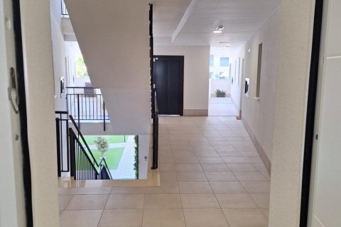 Apartment for sale in Villamartin, Alicante, Spain 2 bedrooms, 85 sq.m. No. 165355 - photo 2