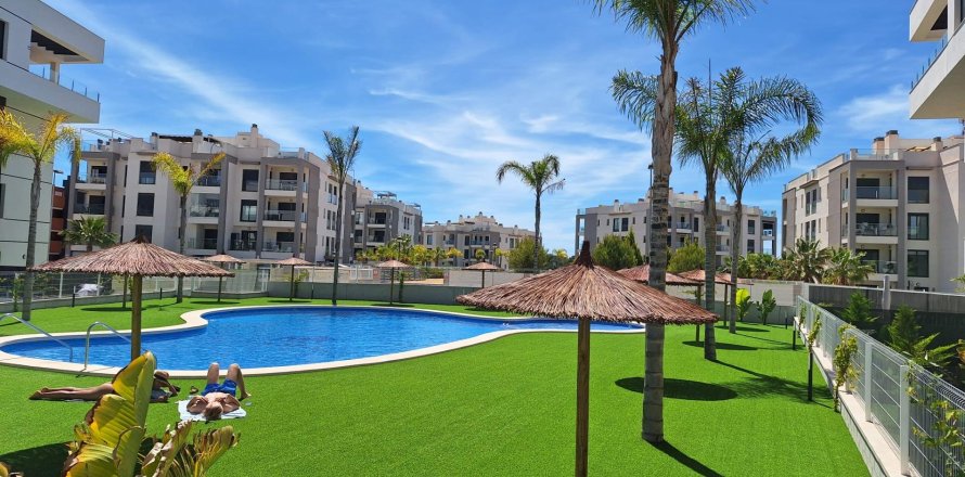 Apartment in Villamartin, Alicante, Spain 2 bedrooms, 85 sq.m. No. 165355