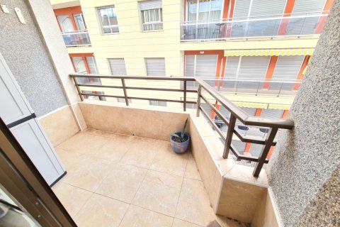 Apartment for sale in Guardamar del Segura, Alicante, Spain 3 bedrooms, 73 sq.m. No. 183602 - photo 3