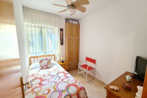 Apartment for sale in Guardamar del Segura, Alicante, Spain 3 bedrooms, 73 sq.m. No. 183602 - photo 8