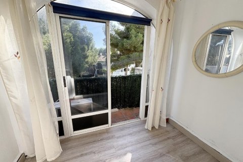 Apartment à vendre à Torrevieja, Alicante, Espagne, 1 chambre, 40 m2 No. 183598 - photo 2